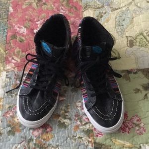🖤High Top Vans🖤